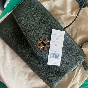Brand New Tory Burch Kira Pebbled Leather Chain Wallet